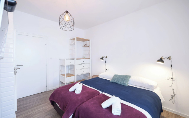 Rooms lopwi Old town - AE1439