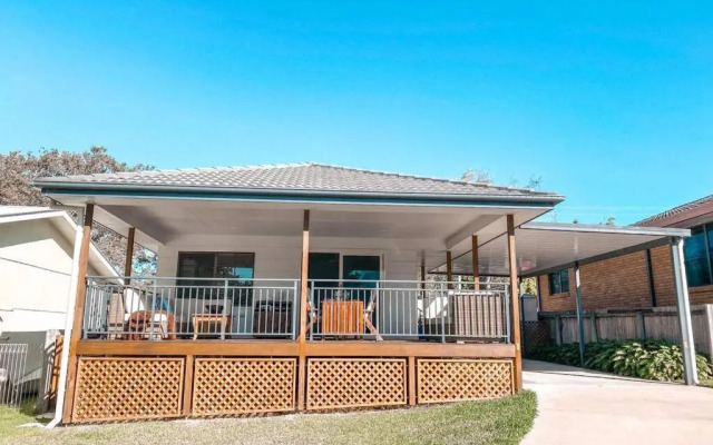 Little Beach Bungalow - at Bartlett's