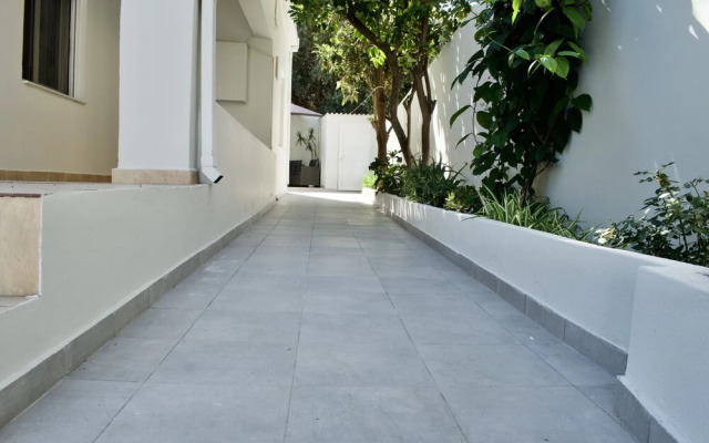 "spyros" 1-room Apartment - Simple, Cozy, Close to the Beach