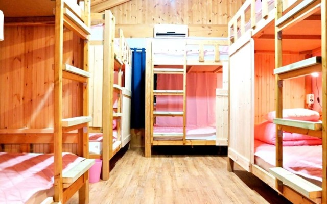 Jejudoparty Guesthouse Yeon - Hostel