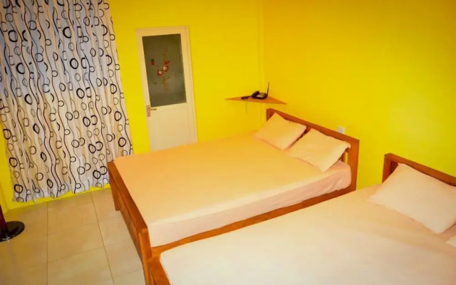 The Senaro Holiday Inn