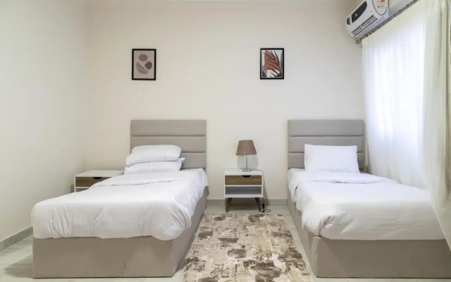 Settle Inn South 90 Apartments