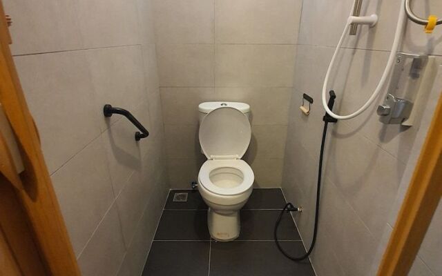 Room at Jln Loh Boon Siew Georgetown