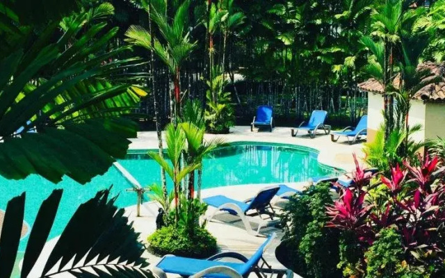 Arenal Backpackers Resort