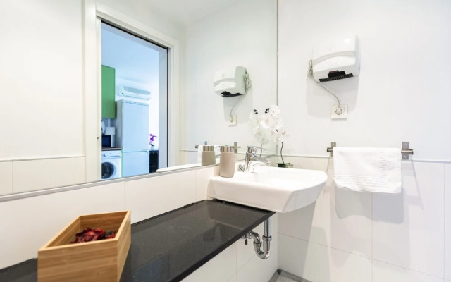 Apartments San Chinarro