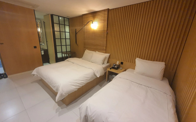 Hotel The Designers Kondae