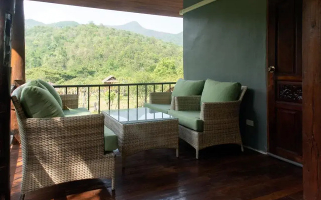 Tawan Riverside - Elephant Resort