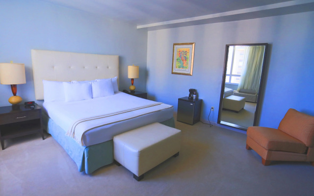 Deauville Beach Resort
