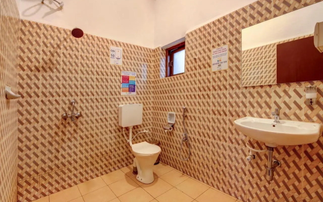 Gostops Goa, Calangute - Rooms & Dorms