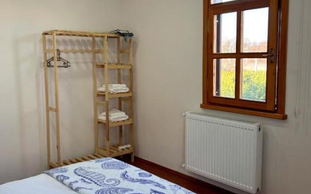 5 bedrooms private house with sauna and 500 m2 garden