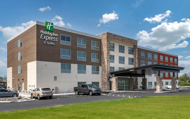 Holiday Inn Express and Suites Lancaster - Mount Joy