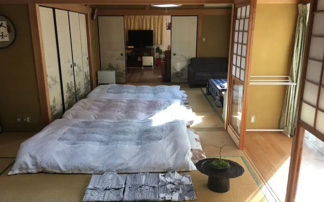 Abbey Road Inn Seika
