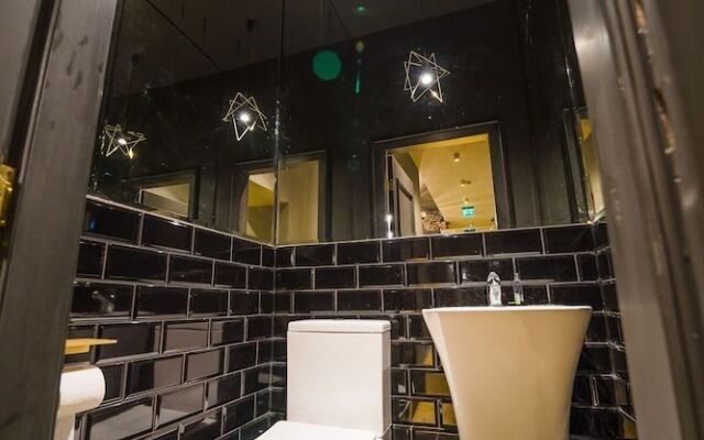 Leo Boutique Rooms - Adults Only