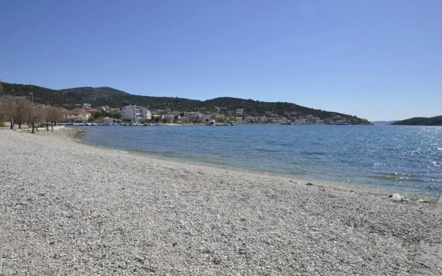 Lovely 2-bed Apartment in Vinisce, Close to Beach