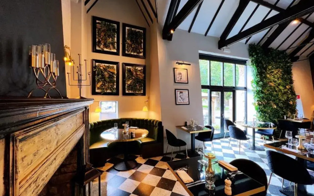 The Chesterton Hotel