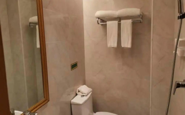 Vienna Hotel (Beijing Pinggu District Government)