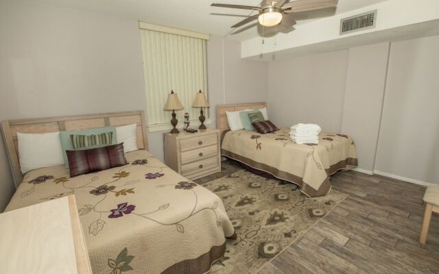 Dolphin Point 103b 2 Bedroom Condo by RedAwning