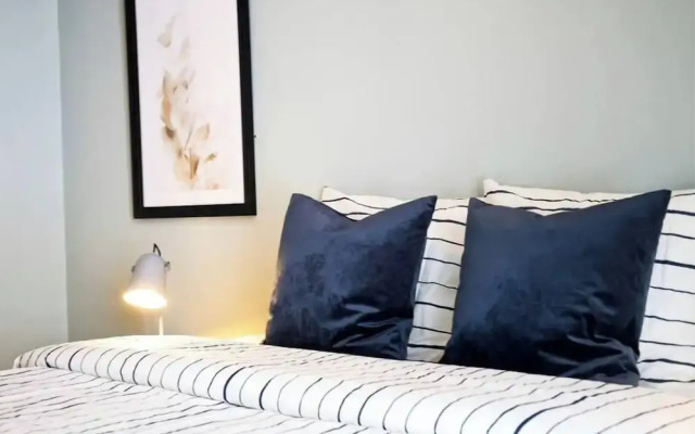 Elegant Apartment Right in the City Centre