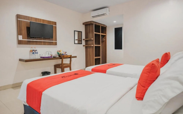 RedDoorz Premium @ Dna Fun Zone Pekanbaru