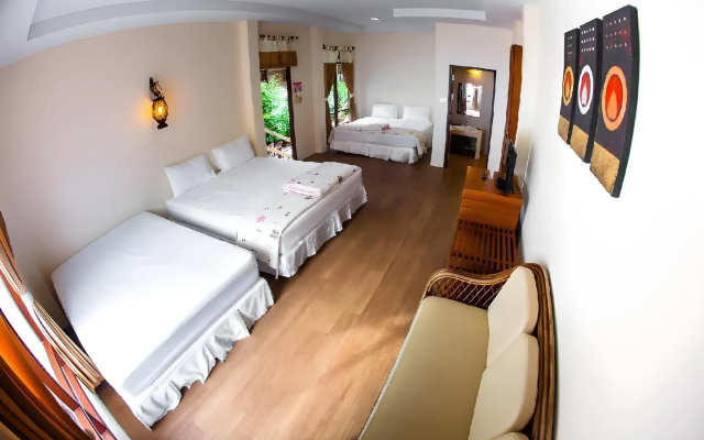 Salakphet Resort