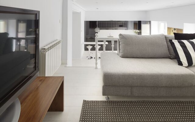 Concha Bay 3 Apartment by FeelFree Rentals