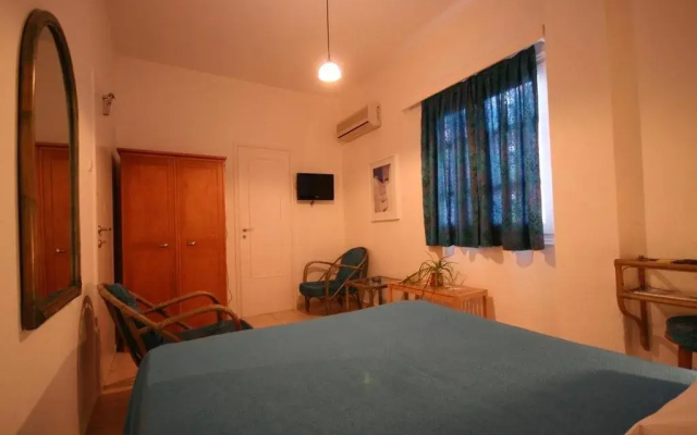 Manto Hotel