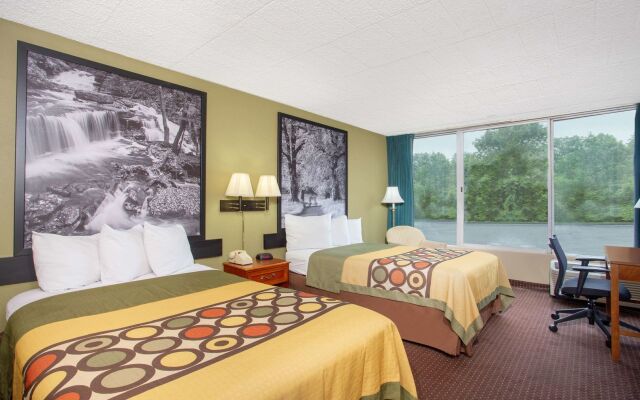 Econo Lodge Erie near Casino