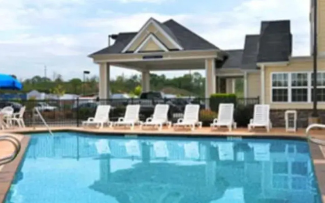 Microtel Inn & Suites Gardendale