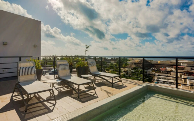 The Boat A403 By Lockey