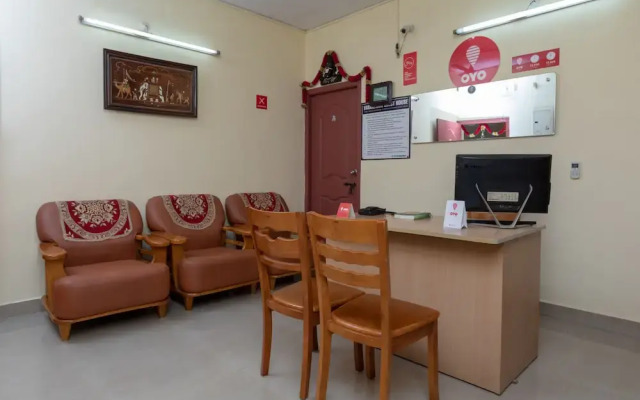 OYO 16622 Vasantham Guest House