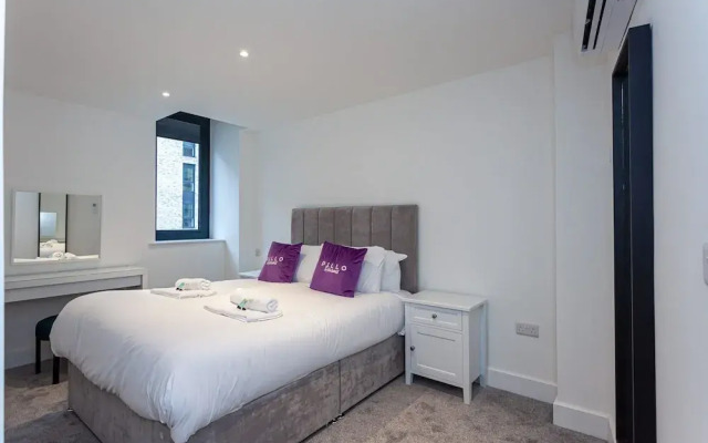 Modern Apartment in Manchester, Sleep 4
