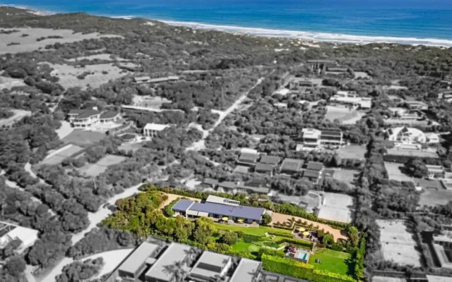 Luxury Portsea Sanctuary Gas Heat Pool Gardens
