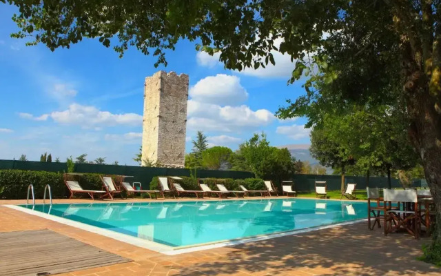 Holiday Home in Spello With Pool & Terrace