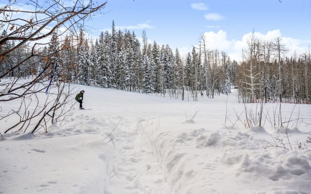 Trails Edge by Snowmass Vacations