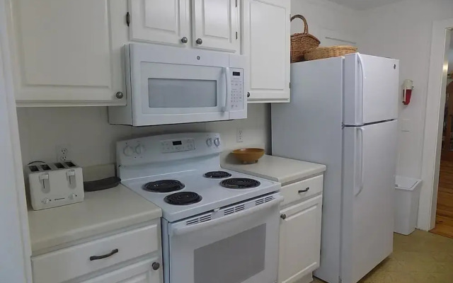 King Fens Inn - 5 Br Home