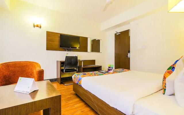 Fabhotel The Pinnacle