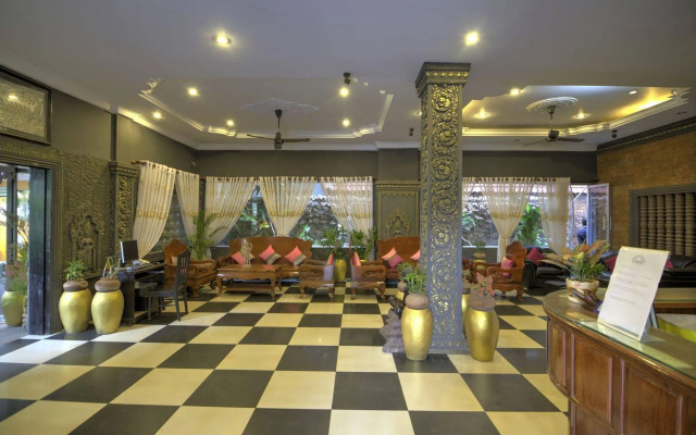 Popular Hotel & Spa