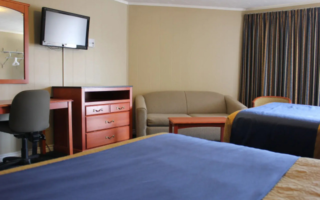 Nights Inn Owen Sound