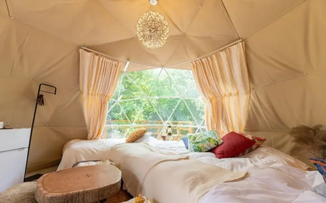 Yufuin Onsen Glaming Comorebi