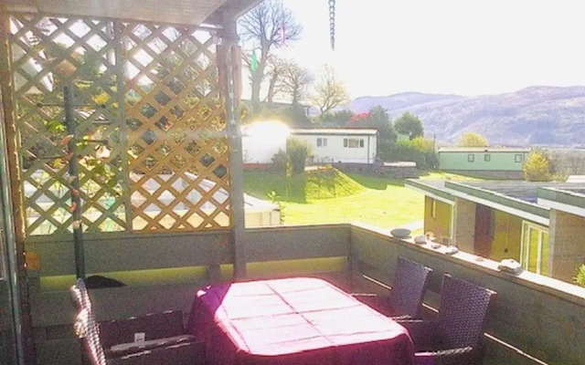 Snowdonia 1-bed Chalet, Sleeps 2, Stunning Views