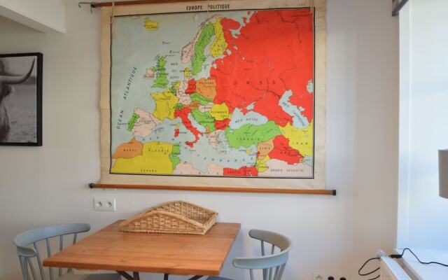 Rochehaut Hideaway With Tub