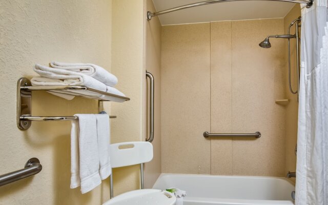 Holiday Inn Express Hotel & Suites Orlando - Apopka, an IHG Hotel