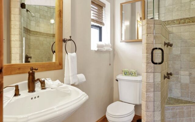 Wolf Creek Castle #2202