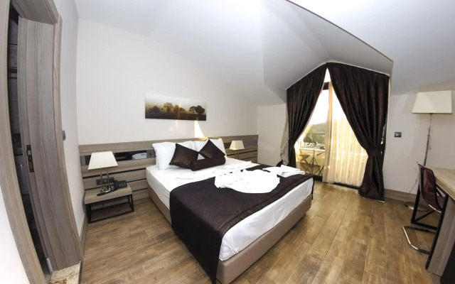 S3 Seahorse Beach Club & Hotel