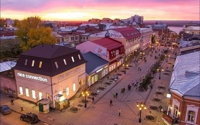 Gostiny Dvor na Nikolaevskoy