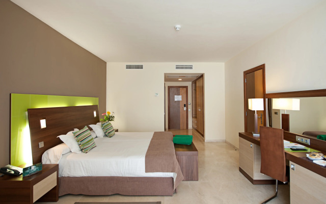 Hotel LIVVO Valle Taurito & Aquapark