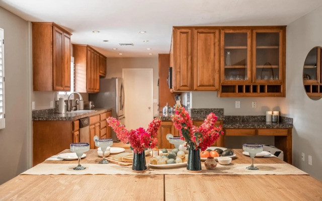 Free Bird by AvantStay | Desert Villa w/ Pool + Spa | 5 Mins to DT Scottsdale