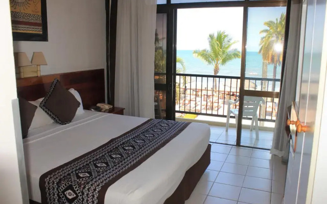 Smugglers Cove Beach Resort and Hotel