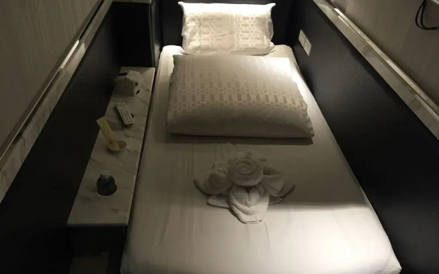 Capsule Hostel