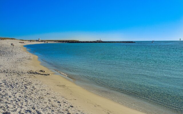 Alexa Beach - 1804174